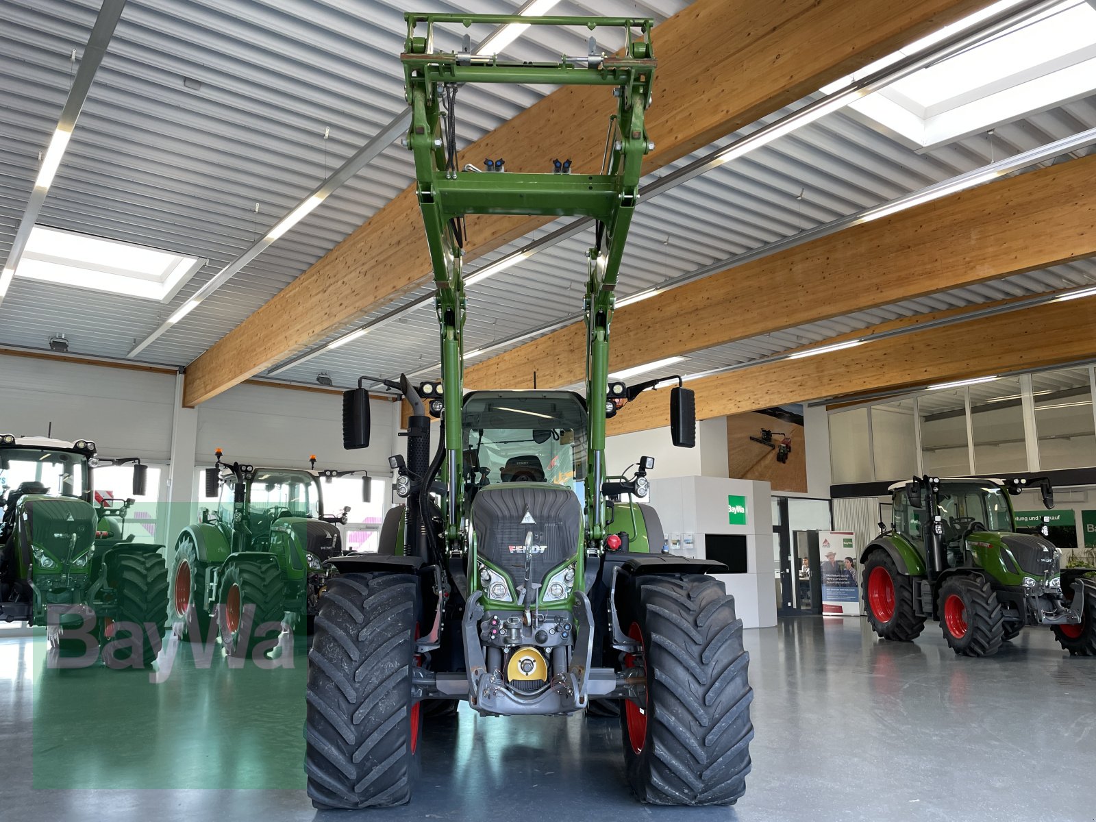 Traktor des Typs Fendt 724 Vario GEN 6 Profi Plus, Gebrauchtmaschine in Bamberg (Bild 3)