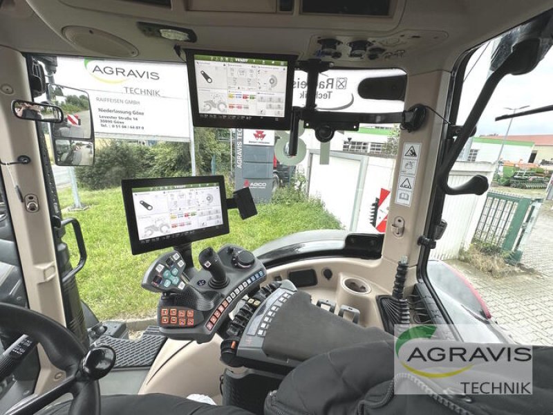 Traktor типа Fendt 724 VARIO GEN-6 PROFI+ SET-2, Gebrauchtmaschine в Barsinghausen-Göxe (Фотография 15)