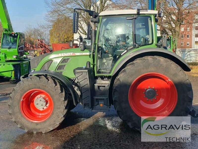 Traktor от тип Fendt 724 VARIO GEN-6 PROFI+ SET-2, Gebrauchtmaschine в Walsrode (Снимка 2)