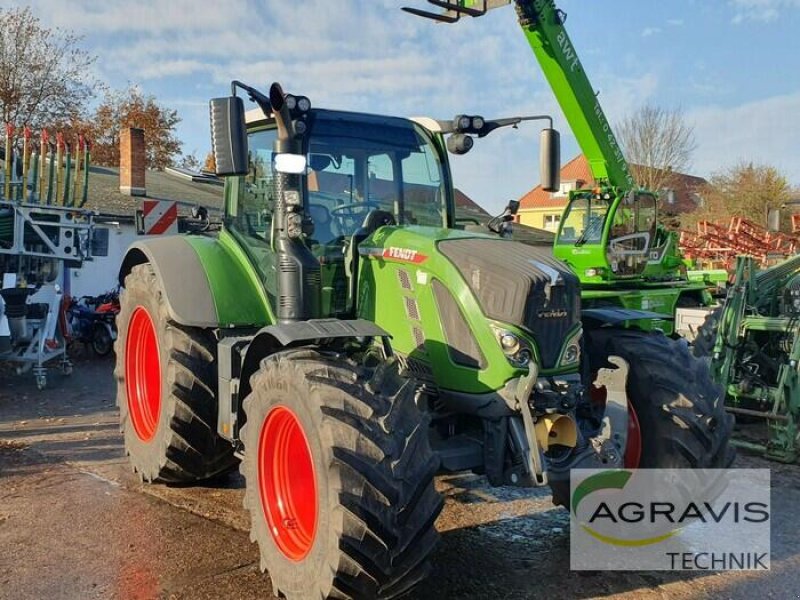 Traktor от тип Fendt 724 VARIO GEN-6 PROFI+ SET-2, Gebrauchtmaschine в Walsrode (Снимка 9)