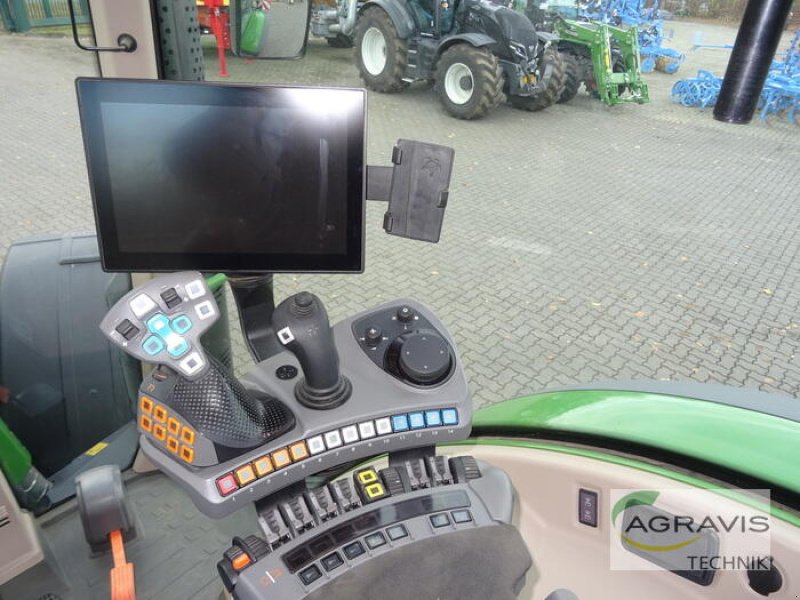 Traktor of the type Fendt 724 VARIO GEN-6 PROFI+ SET-2, Gebrauchtmaschine in Uelzen (Picture 11)