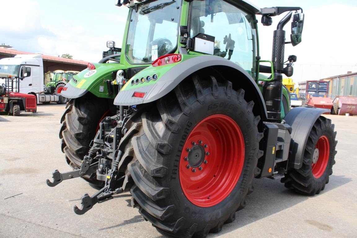 Traktor του τύπου Fendt 724 Vario GEN6 - Nr.: 312, Neumaschine σε Regensburg (Φωτογραφία 4)