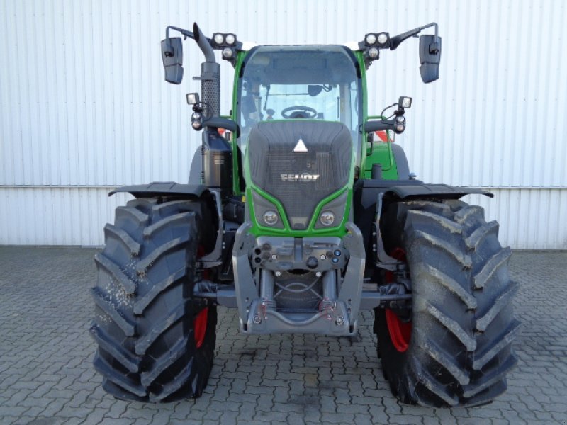 Traktor от тип Fendt 724 Vario Gen6 Power+, Gebrauchtmaschine в Holle- Grasdorf (Снимка 3)