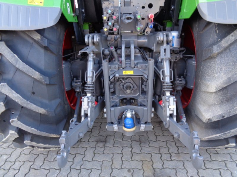 Traktor от тип Fendt 724 Vario Gen6 Power+, Gebrauchtmaschine в Holle- Grasdorf (Снимка 8)