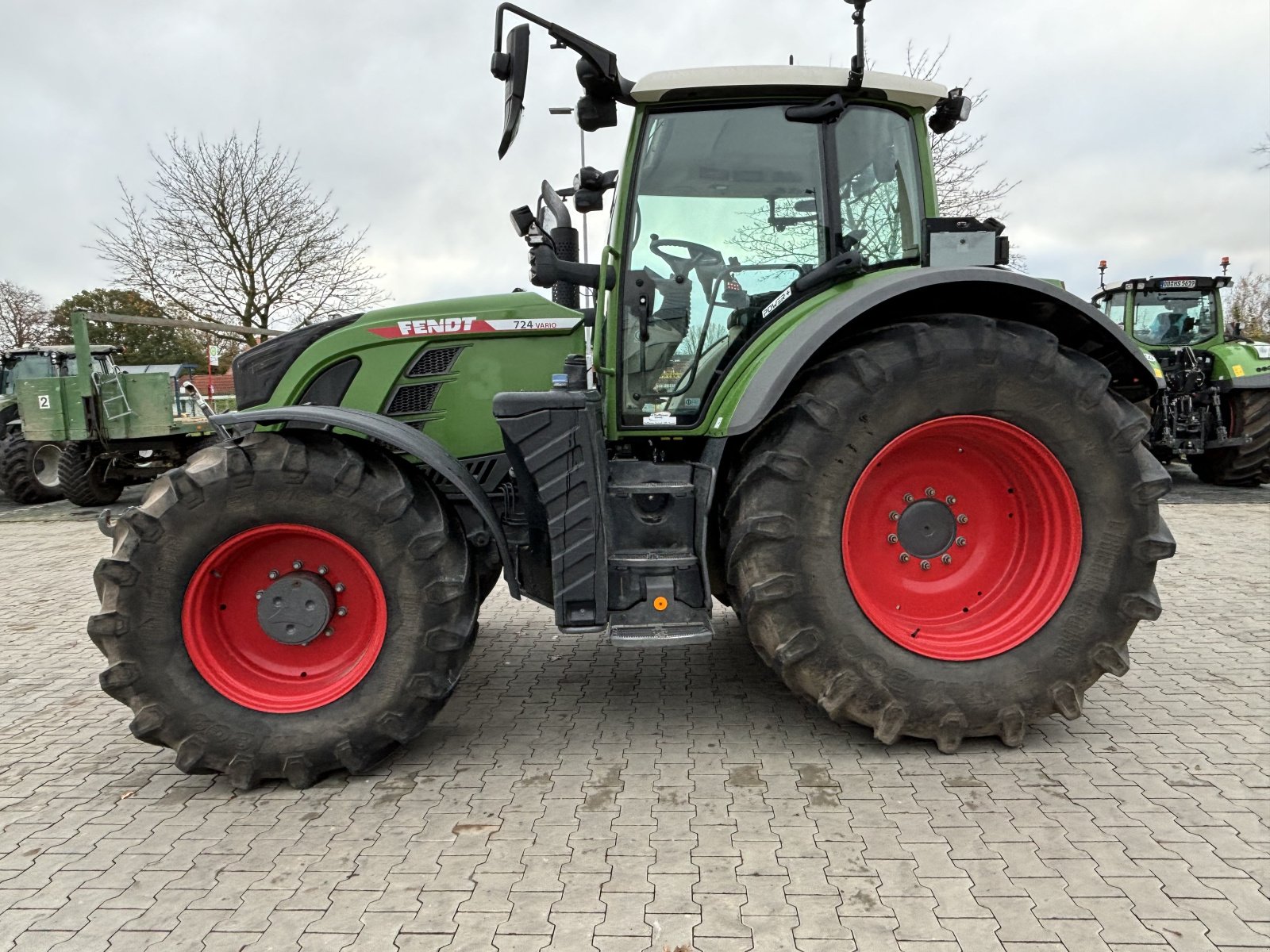 Traktor del tipo Fendt 724 Vario Gen6 Power Plus, Gebrauchtmaschine In Bad Oldesloe (Immagine 2)