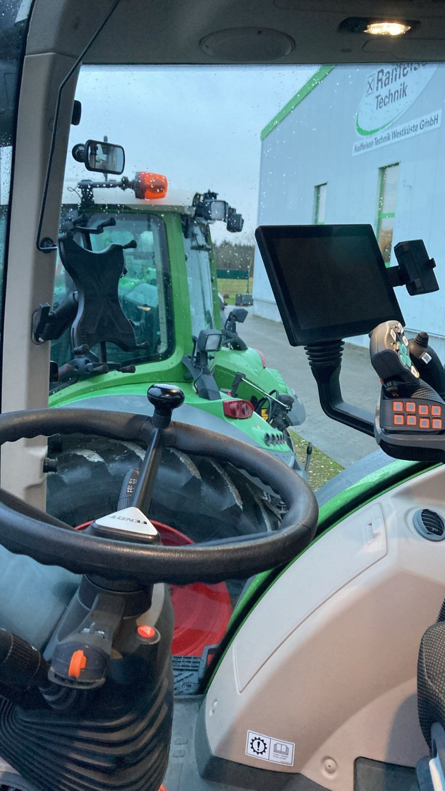 Traktor del tipo Fendt 724 Vario Gen6 Profi+, Gebrauchtmaschine en Lohe-Rickelshof (Imagen 9)