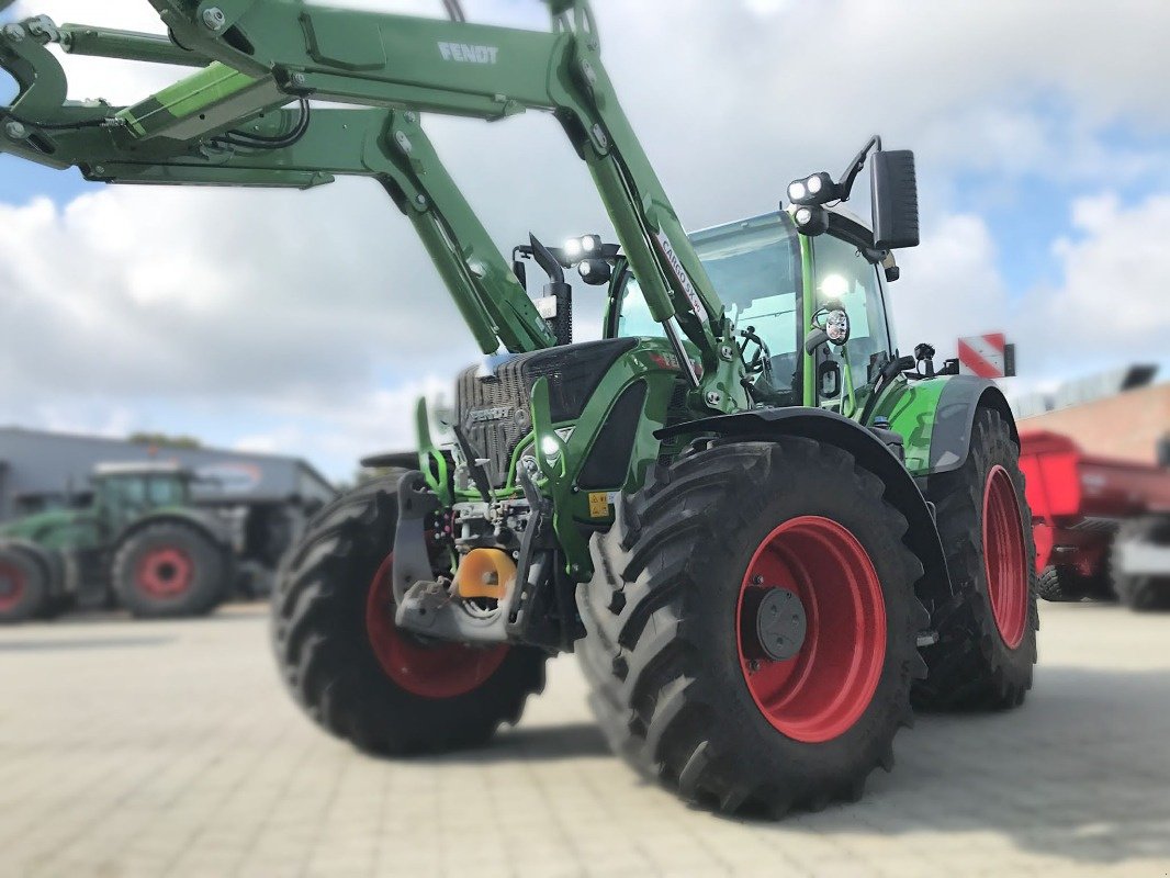 Traktor του τύπου Fendt 724 Vario Gen6 Profi+ Finanzierungsübernahme, Gebrauchtmaschine σε Husum (Φωτογραφία 2)