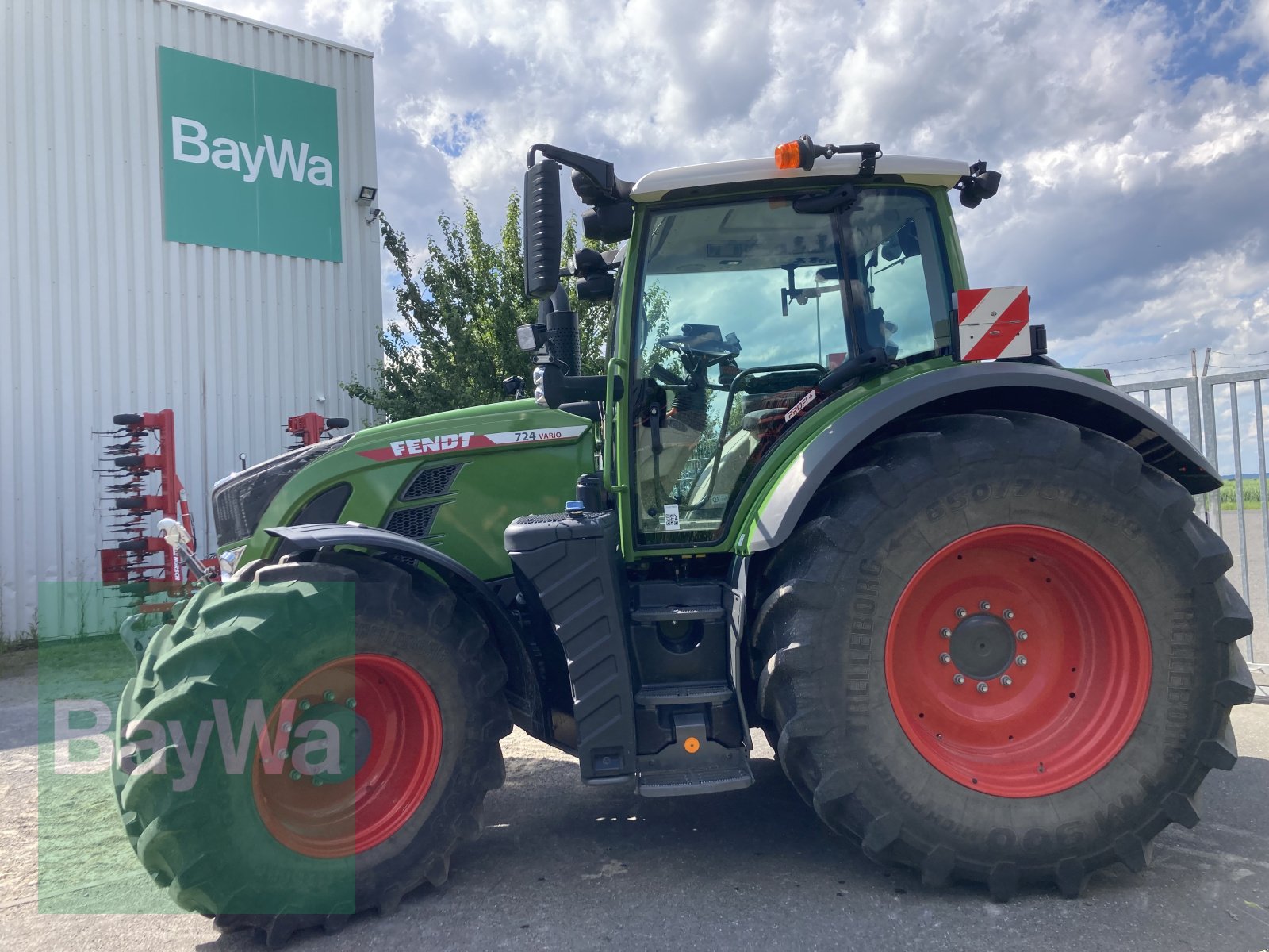 Traktor του τύπου Fendt 724 Vario Gen6 Profi Plus, Gebrauchtmaschine σε Giebelstadt (Φωτογραφία 4)