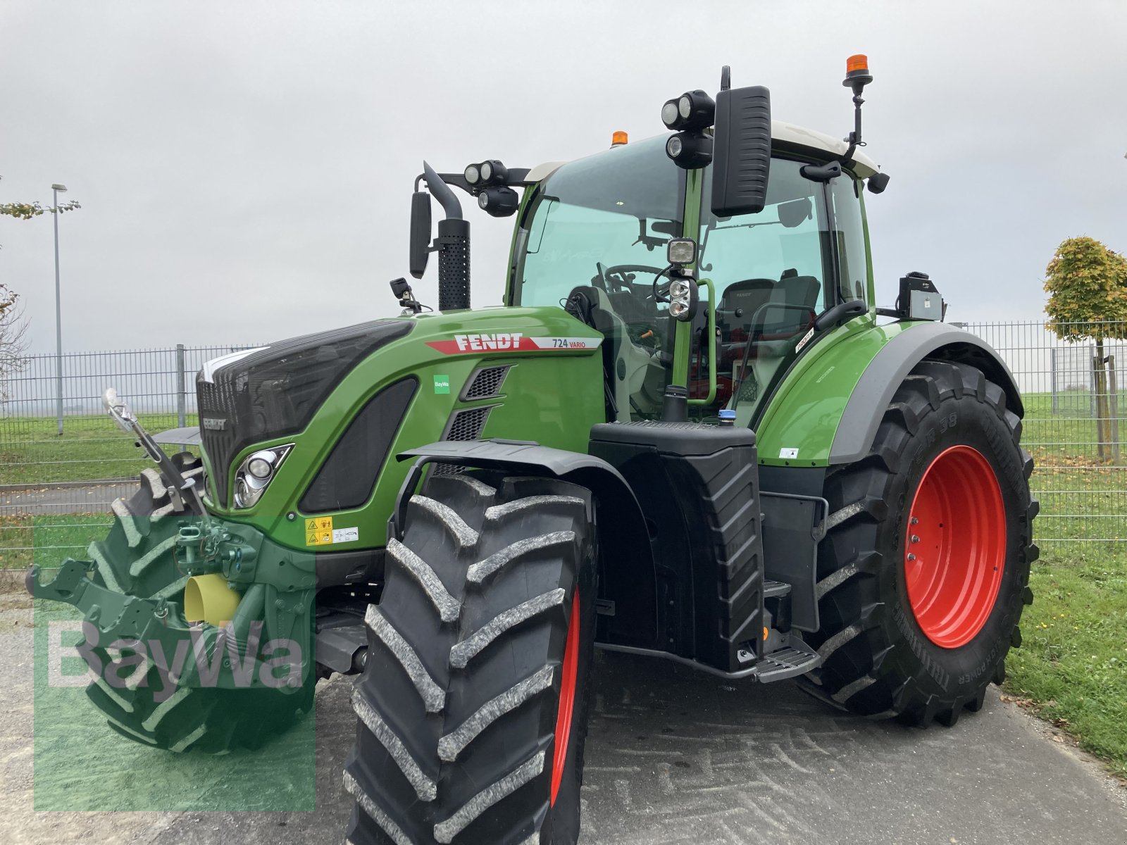 Traktor del tipo Fendt 724 Vario Gen6 Profi Plus, Gebrauchtmaschine In Giebelstadt (Immagine 1)