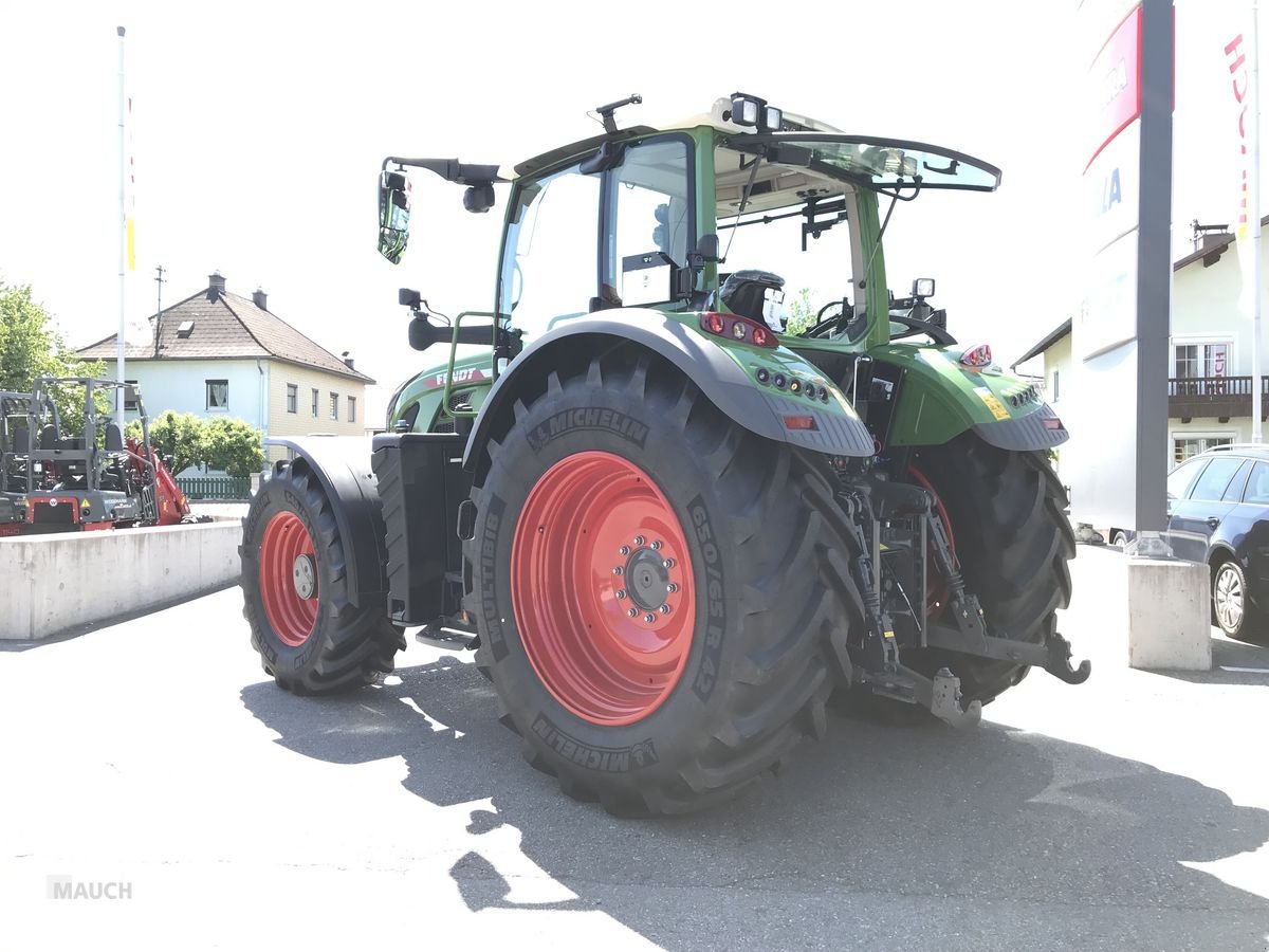 Traktor van het type Fendt 724 Vario Gen6, Profi Set. 1, Vorführmaschine in Burgkirchen (Foto 8)