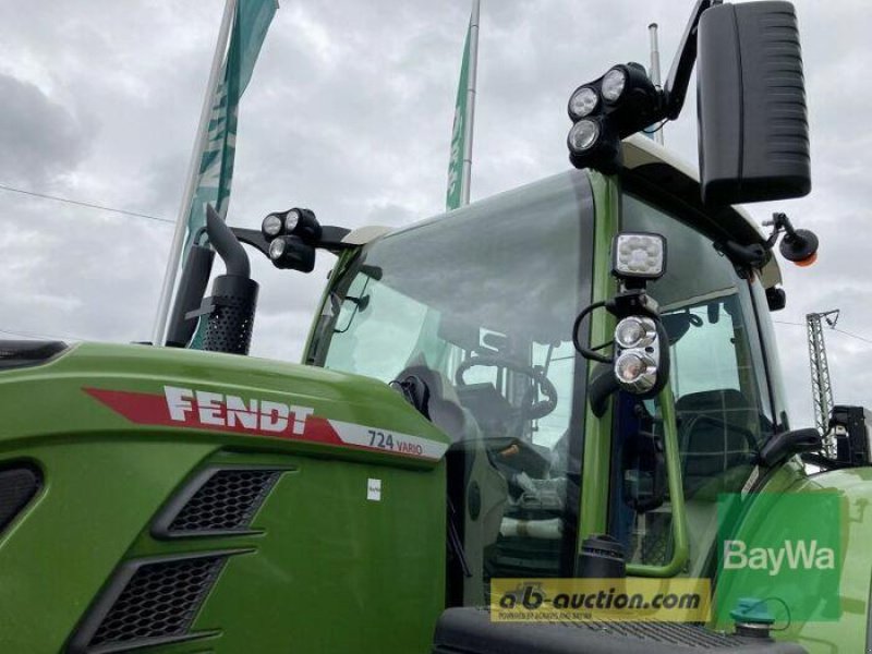 Traktor типа Fendt 724 VARIO GEN6 PROFI+SET. 2, Gebrauchtmaschine в Obertraubling (Фотография 16)