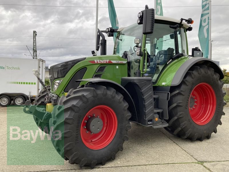 Traktor of the type Fendt 724 VARIO GEN6 PROFI+SET. 2, Gebrauchtmaschine in Obertraubling (Picture 1)