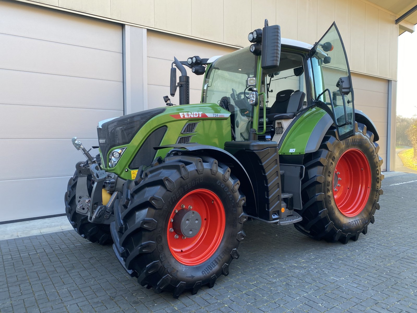 Traktor typu Fendt 724 Vario Gen.6 Profi+ Setting2 Profiplus Vollausstattung, EZ 2024, RTK, Gebrauchtmaschine w Weigendorf (Zdjęcie 2)