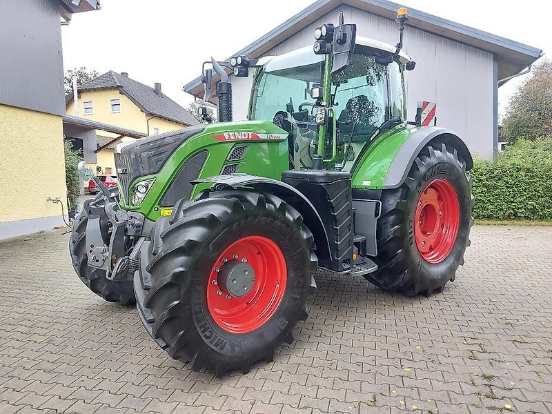 Traktor du type Fendt 724 Vario GEN6 Profi+ Setting2, Gebrauchtmaschine en Tirschenreuth (Photo 3)