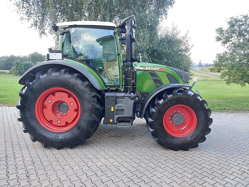 Traktor van het type Fendt 724 Vario GEN6 Profi+ Setting2, Gebrauchtmaschine in Tirschenreuth (Foto 11)