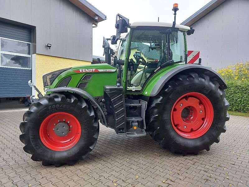 Traktor del tipo Fendt 724 Vario GEN6 Profi+ Setting2, Gebrauchtmaschine en Tirschenreuth (Imagen 4)