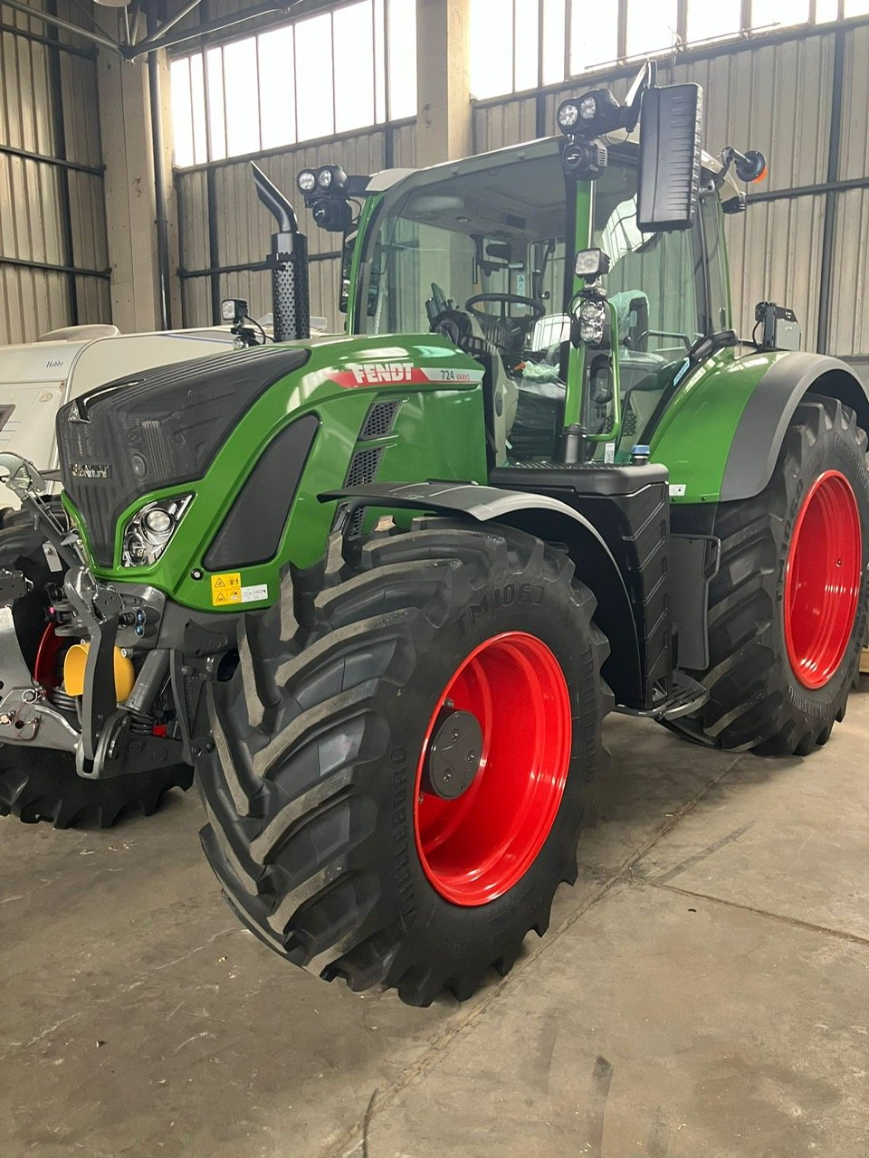 Traktor of the type Fendt 724 Vario Gen6 Profi+ Setting2, Neumaschine in Ebeleben (Picture 1)