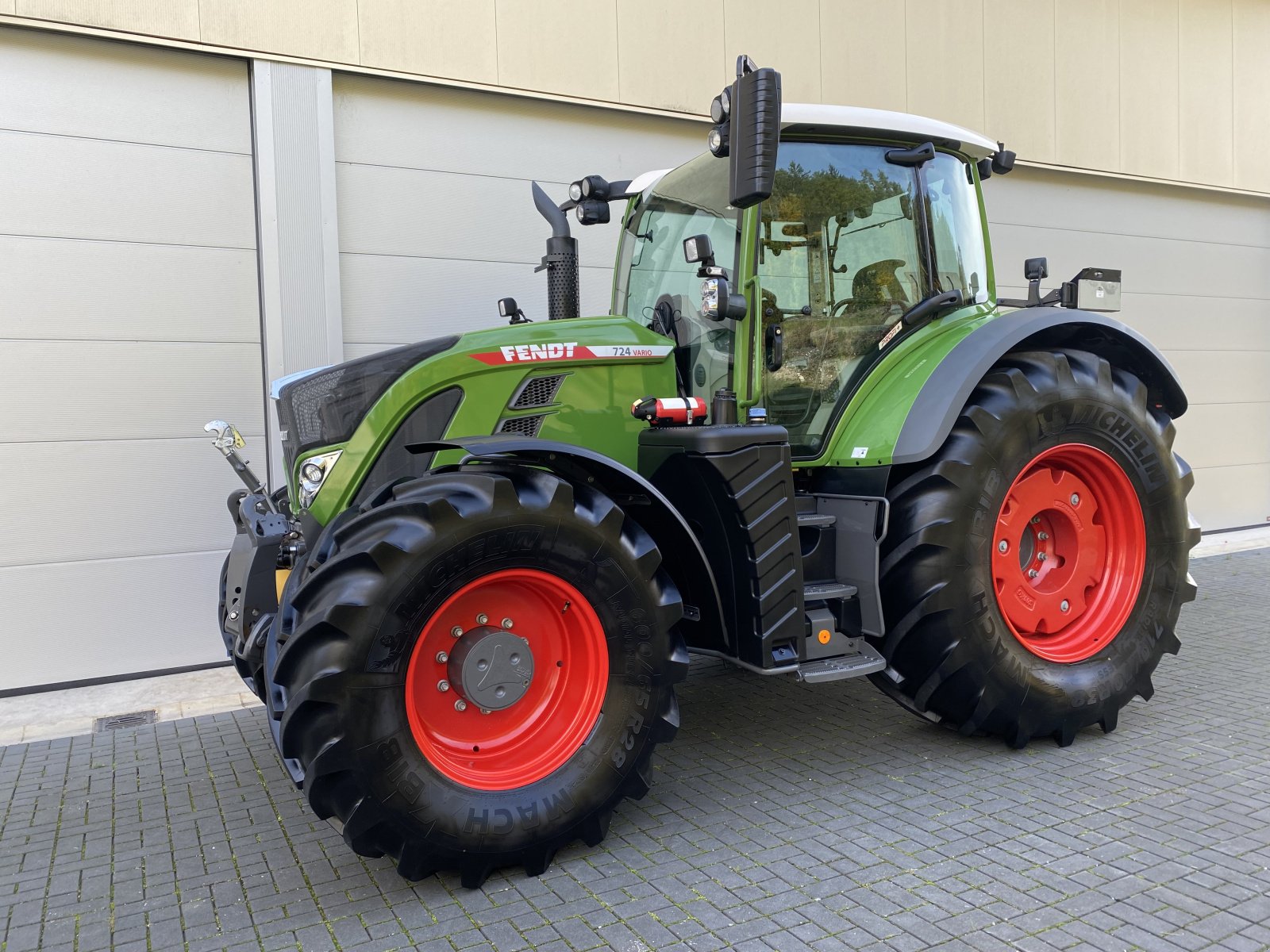 Traktor des Typs Fendt 724 Vario Gen.6 Profiplus Profi+ Setting2 RTK Infotainment 193 Ltr. Evolution Sitz, Gebrauchtmaschine in Weigendorf (Bild 1)