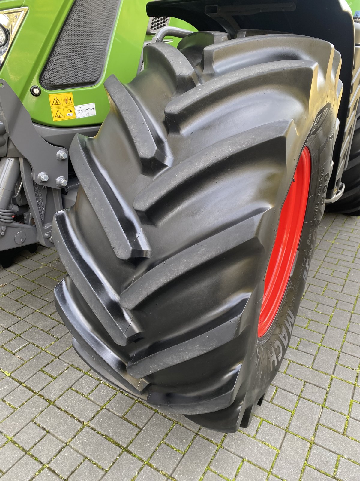 Traktor des Typs Fendt 724 Vario Gen.6 Profiplus Profi+ Setting2 RTK Infotainment 193 Ltr. Evolution Sitz, Gebrauchtmaschine in Weigendorf (Bild 15)