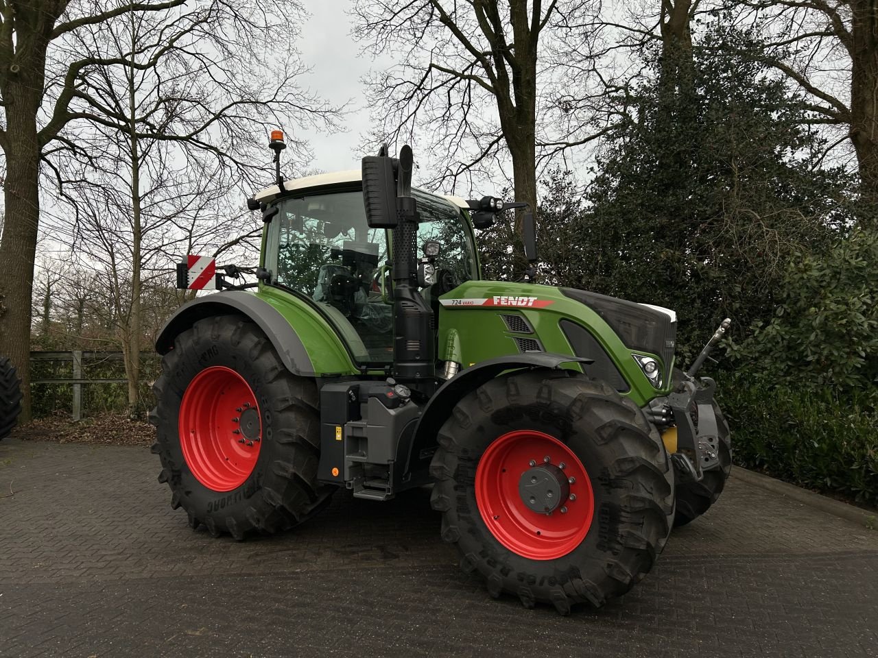 Traktor des Typs Fendt 724 Vario Gen6 ProfiPlus settin, Gebrauchtmaschine in Achterveld (Bild 2)