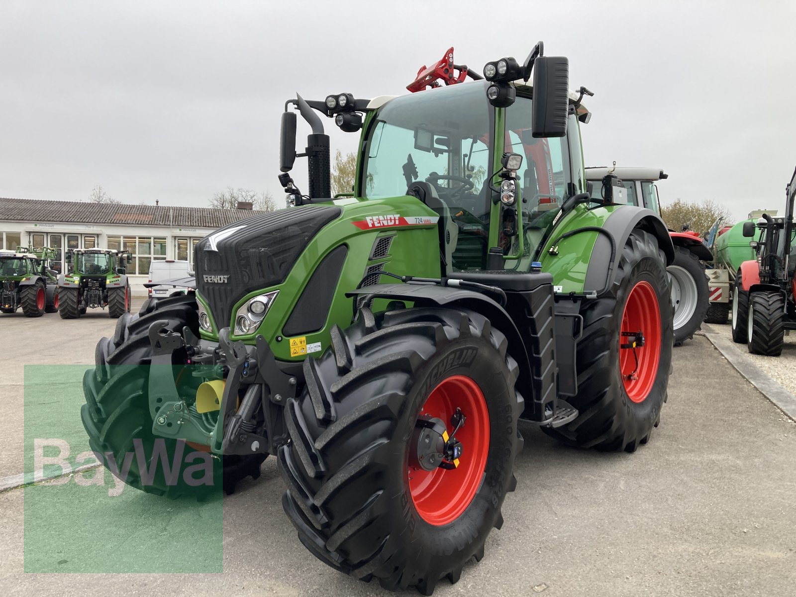 Traktor des Typs Fendt 724 Vario Gen6 ProfiPlus Setting 2 + PTG Reifendruckregelanlage, Gebrauchtmaschine in Dinkelsbühl (Bild 4)