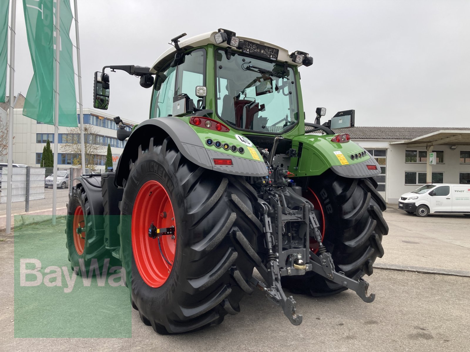 Traktor типа Fendt 724 Vario Gen6 ProfiPlus Setting 2 + PTG Reifendruckregelanlage, Gebrauchtmaschine в Dinkelsbühl (Фотография 7)