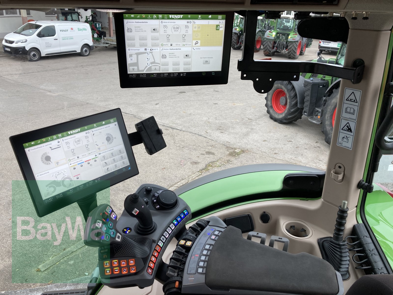 Traktor za tip Fendt 724 Vario Gen6 ProfiPlus Setting 2 + PTG Reifendruckregelanlage, Gebrauchtmaschine u Dinkelsbühl (Slika 15)