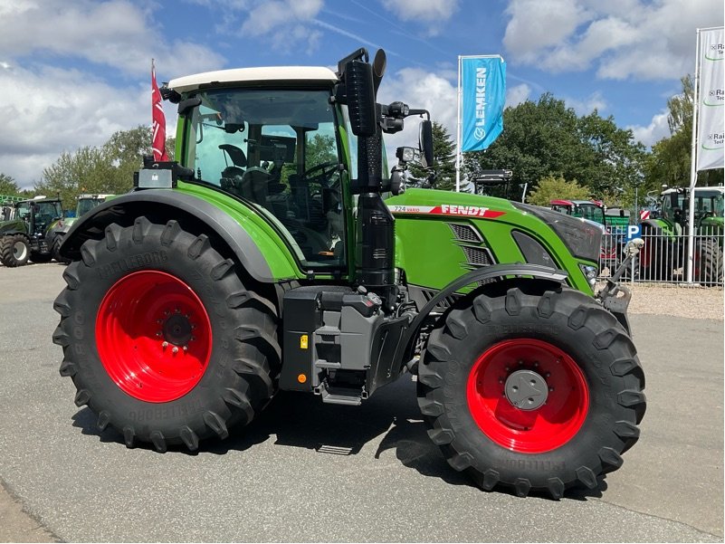 Traktor des Typs Fendt 724 Vario Gen6 ProfiPlus, Gebrauchtmaschine in Preetz (Bild 1)