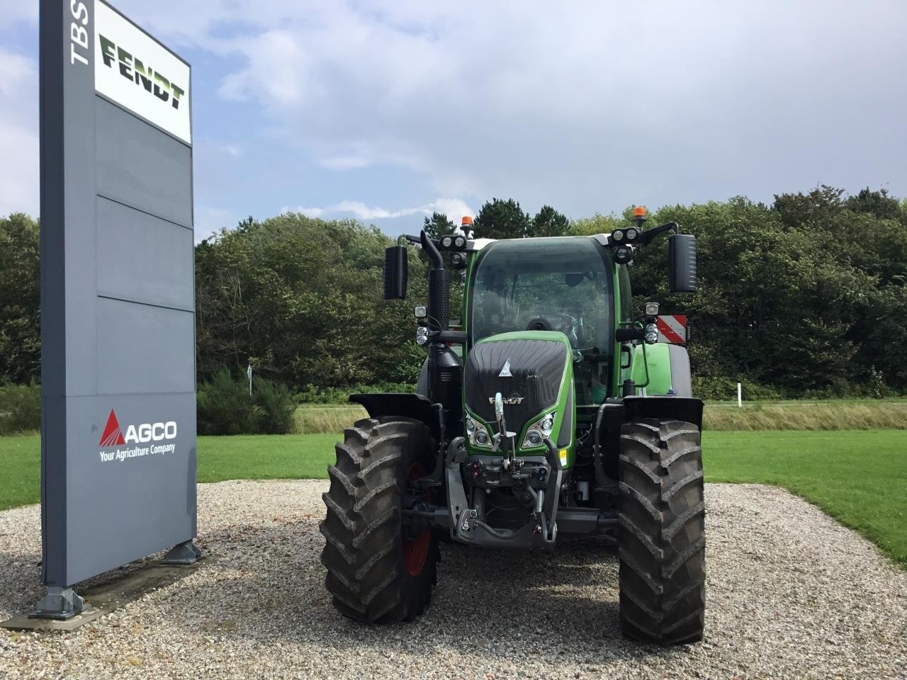 Traktor van het type Fendt 724 VARIO GEN6, Gebrauchtmaschine in Grindsted (Foto 3)