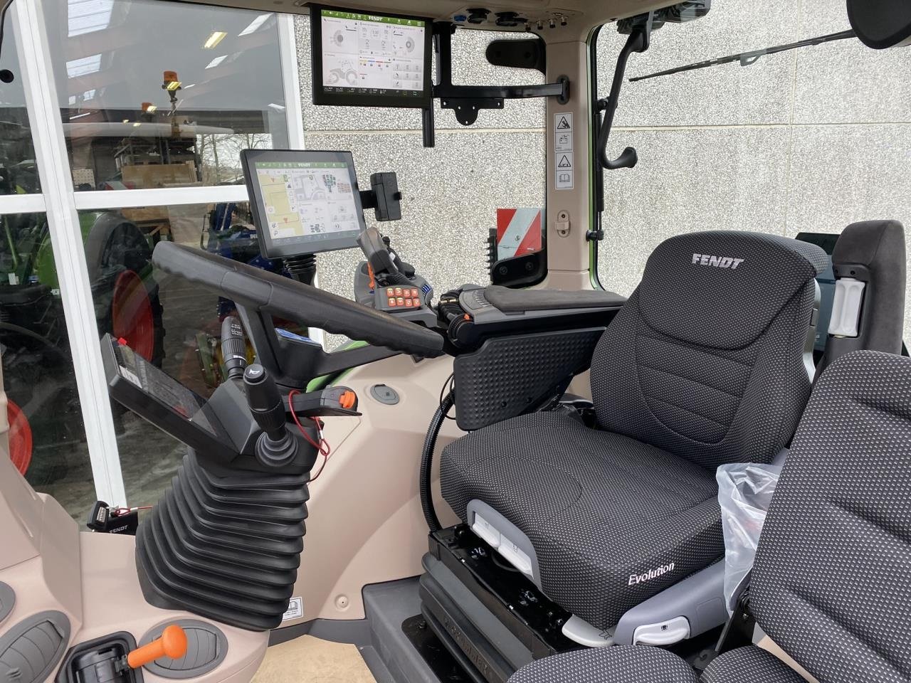 Traktor des Typs Fendt 724 VARIO GEN6, Gebrauchtmaschine in Holstebro (Bild 6)