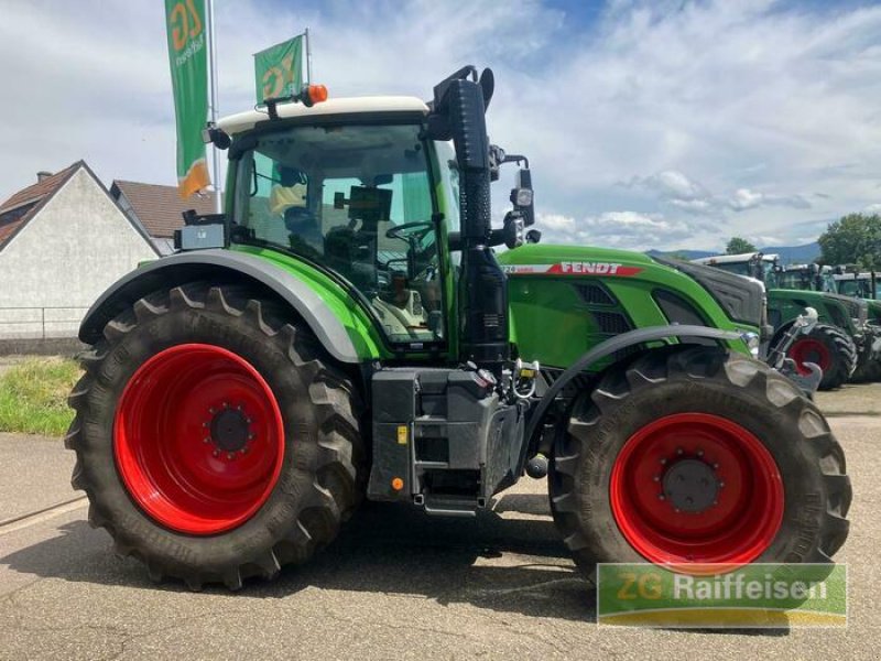 Traktor of the type Fendt 724 Vario Gen6, Gebrauchtmaschine in Bühl (Picture 4)