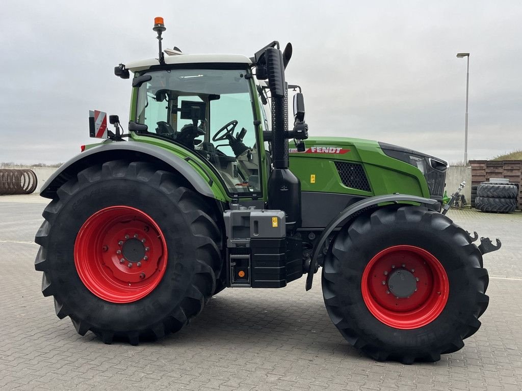 Traktor του τύπου Fendt 724 Vario Gen7, Gebrauchtmaschine σε Hapert (Φωτογραφία 3)