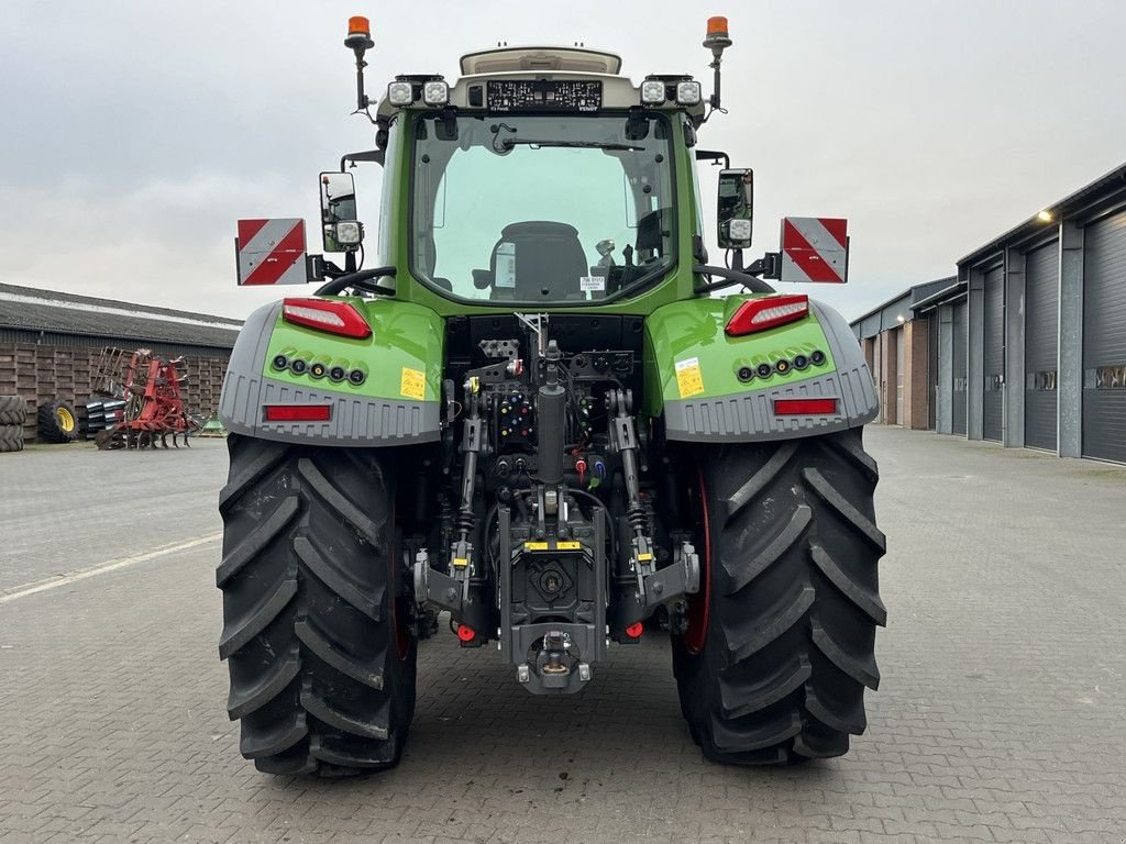 Traktor του τύπου Fendt 724 Vario Gen7, Gebrauchtmaschine σε Hapert (Φωτογραφία 9)