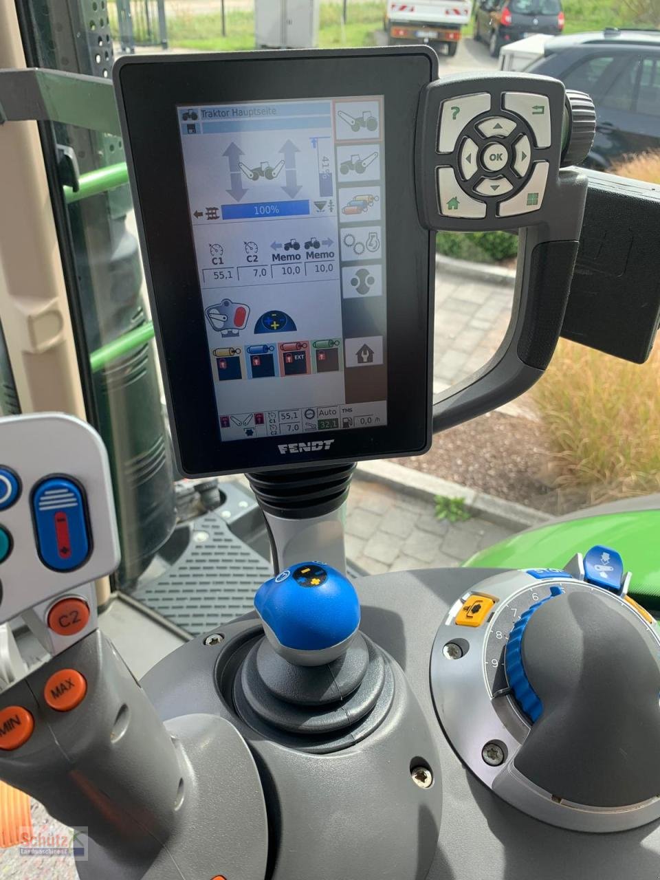 Traktor of the type Fendt 724 Vario Power Plus GPS, Gebrauchtmaschine in Schierling (Picture 11)