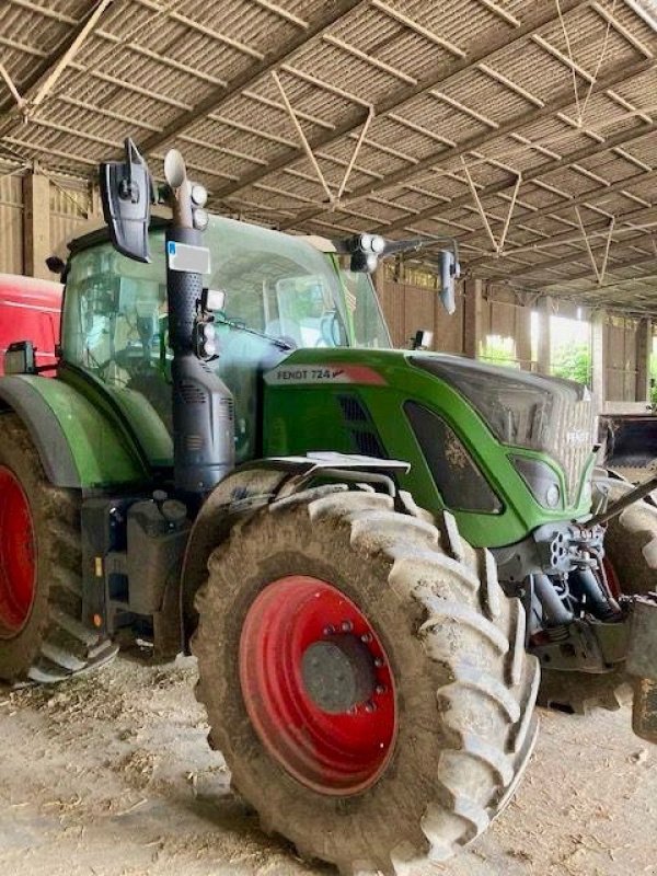 Traktor Türe ait Fendt 724 Vario Power, Gebrauchtmaschine içinde Liebenwalde (resim 2)