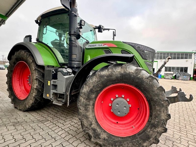 Traktor tipa Fendt 724 Vario Power, Gebrauchtmaschine u Liebenwalde