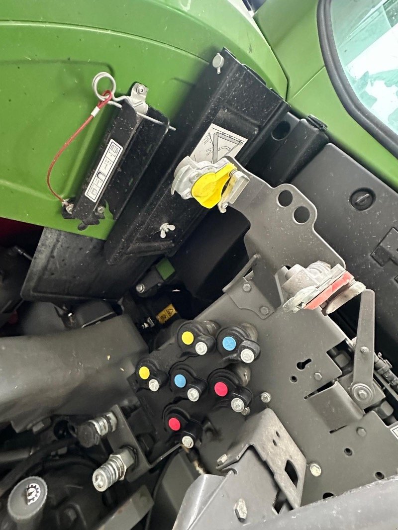 Traktor des Typs Fendt 724 Vario Power, Gebrauchtmaschine in Liebenwalde (Bild 8)