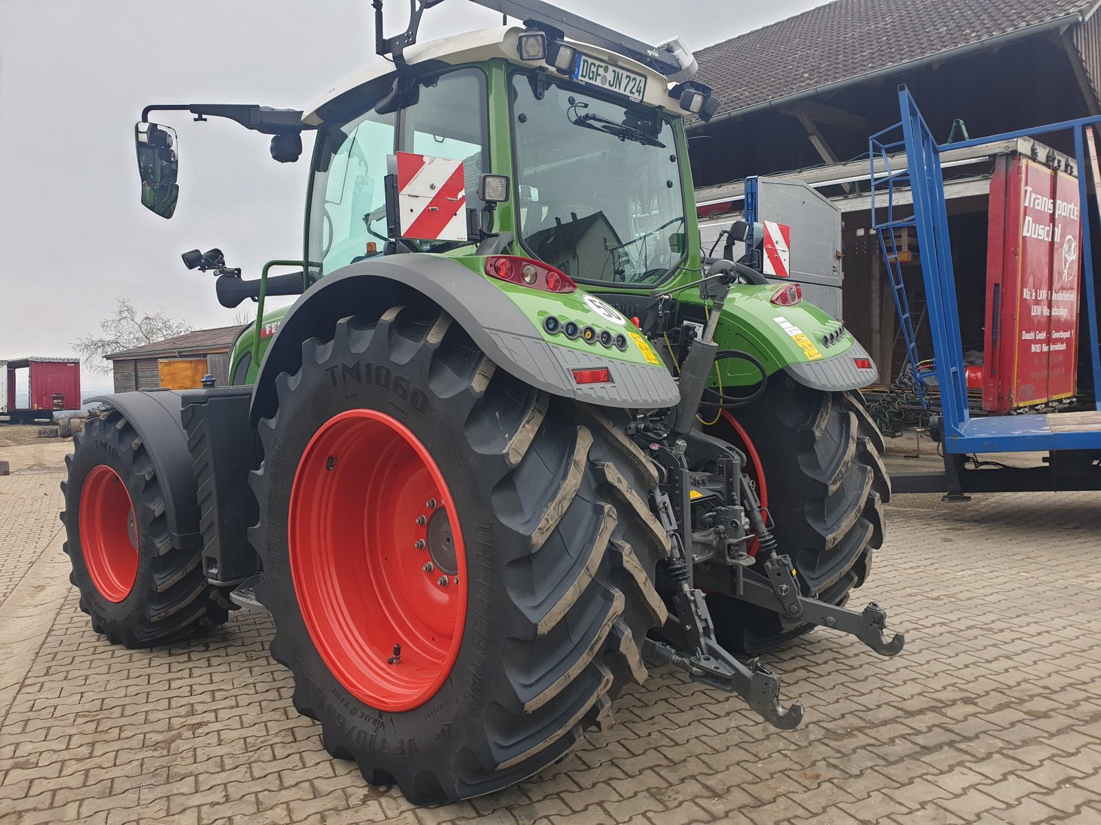 Traktor a típus Fendt 724 Vario PowerPlus, Gebrauchtmaschine ekkor: Niederviehbach (Kép 3)