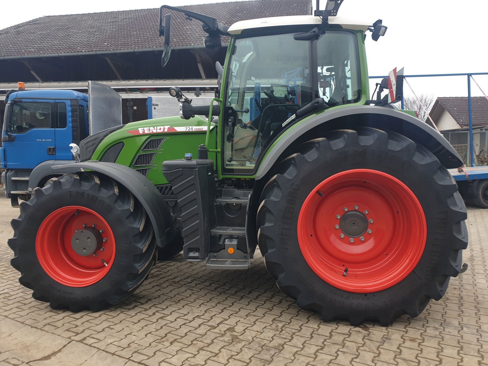 Traktor типа Fendt 724 Vario PowerPlus, Gebrauchtmaschine в Niederviehbach (Фотография 4)