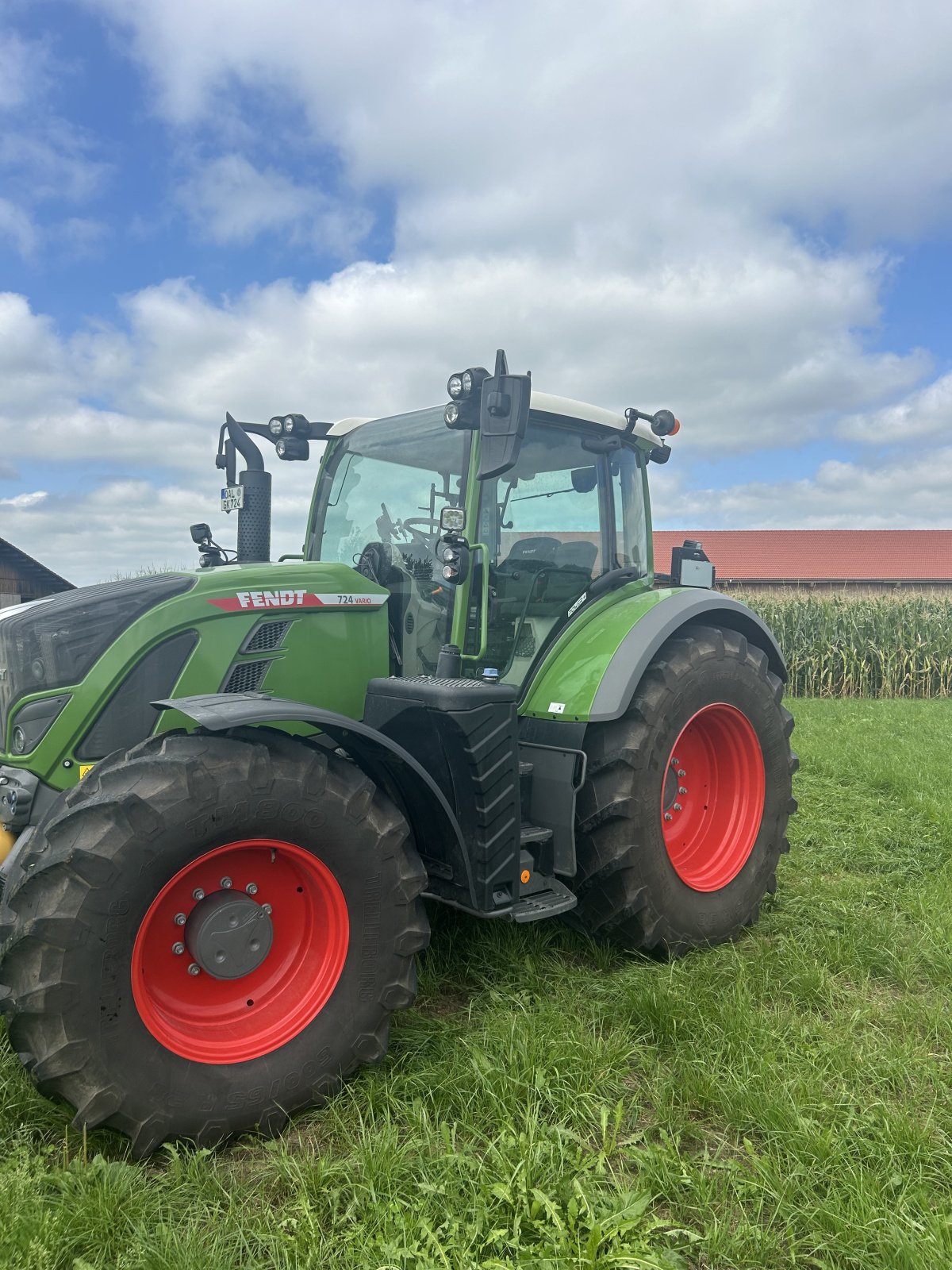 Traktor tipa Fendt 724 Vario PowerPlus, Gebrauchtmaschine u Stöttwang (Slika 1)