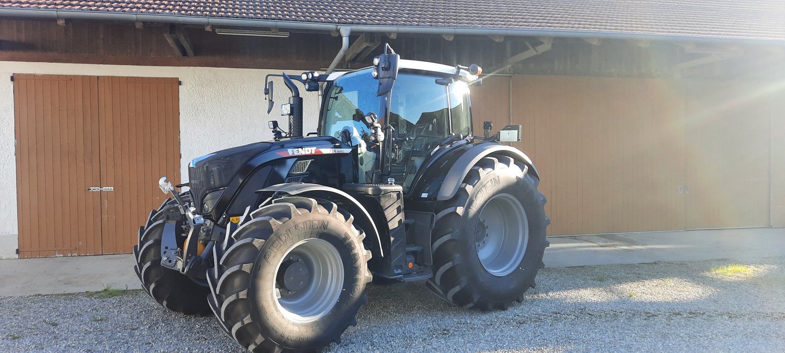 Traktor del tipo Fendt 724 Vario PowerPlus, Gebrauchtmaschine In Hohenpolding (Immagine 1)