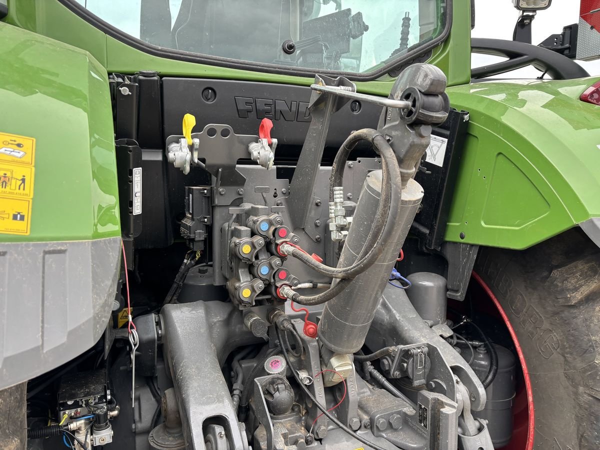 Traktor van het type Fendt 724 Vario Profi+, Vorführmaschine in Starrein (Foto 17)