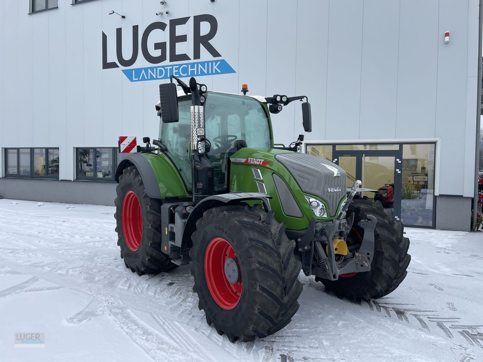 Traktor des Typs Fendt 724 Vario Profi+, Vorführmaschine in Niederkappel (Bild 1)