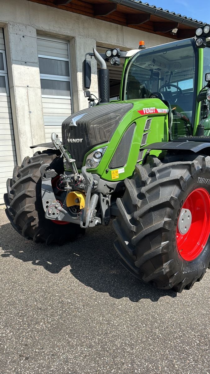 Traktor van het type Fendt 724 Vario Profi+, Gebrauchtmaschine in Traberg (Foto 2)