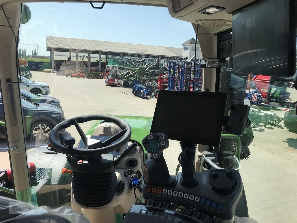 Traktor des Typs Fendt 724 Vario Profi+ (Gen 7), Neumaschine in Burgkirchen (Bild 18)