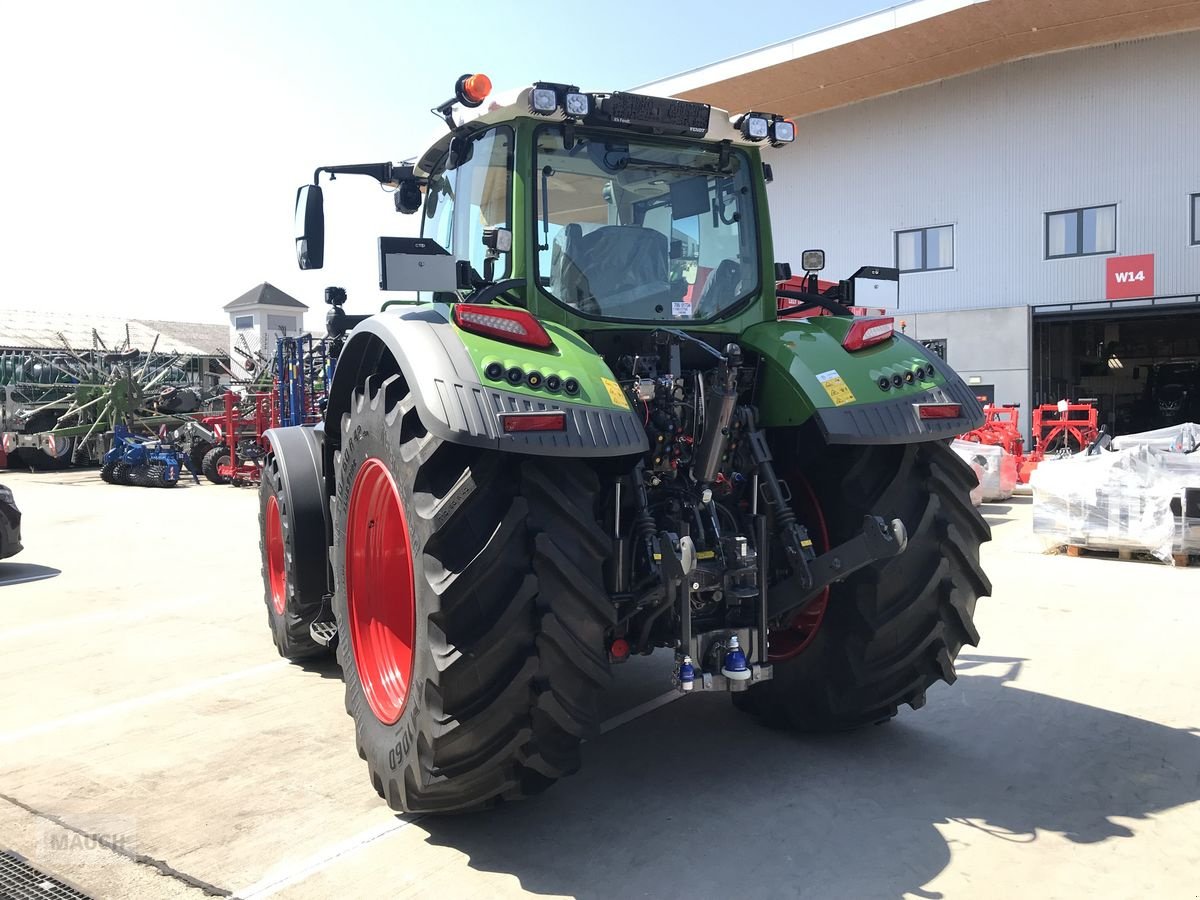 Traktor of the type Fendt 724 Vario Profi+ (Gen 7), Neumaschine in Burgkirchen (Picture 7)