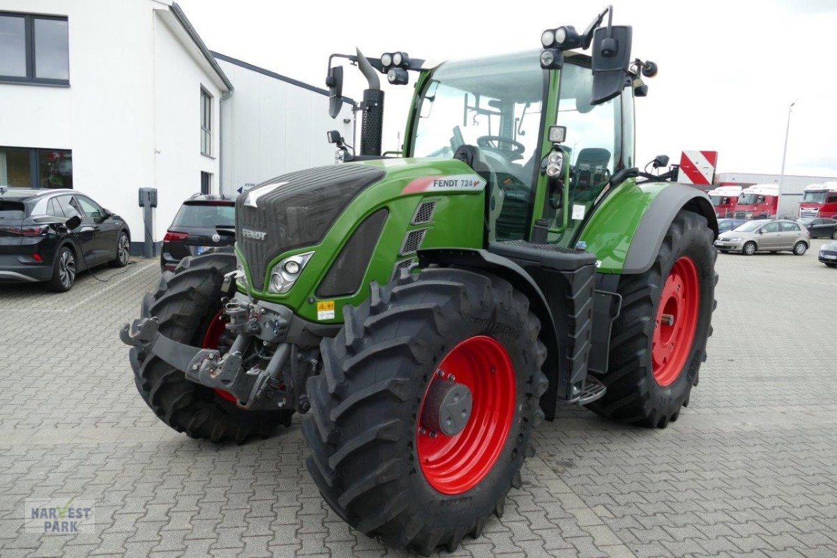 Traktor of the type Fendt 724 Vario Profi Plus *RTK*, Gebrauchtmaschine in Emsbüren (Picture 1)