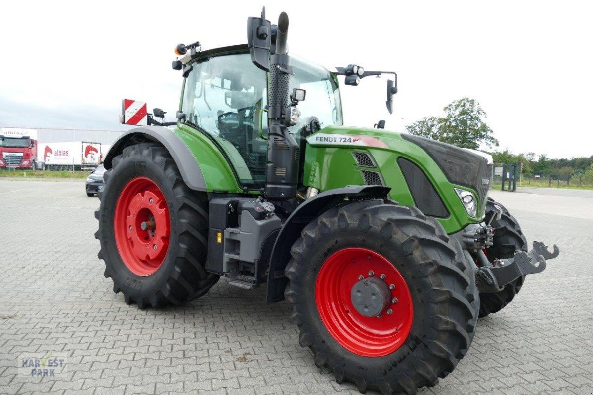 Traktor van het type Fendt 724 Vario Profi Plus *RTK*, Gebrauchtmaschine in Emsbüren (Foto 3)