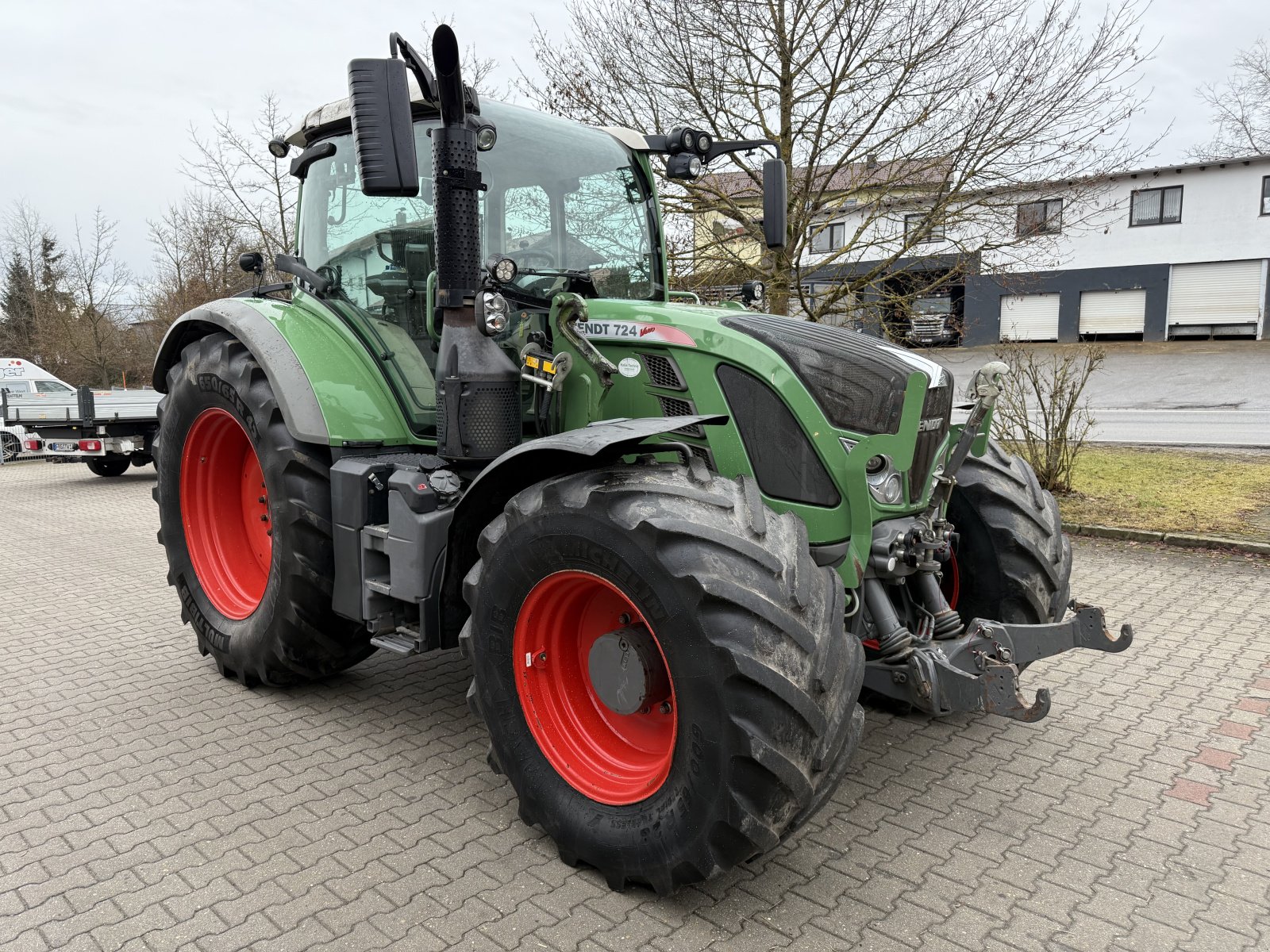 Traktor des Typs Fendt 724 Vario Profi Plus Unfall, Gebrauchtmaschine in Neureichenau (Bild 8)