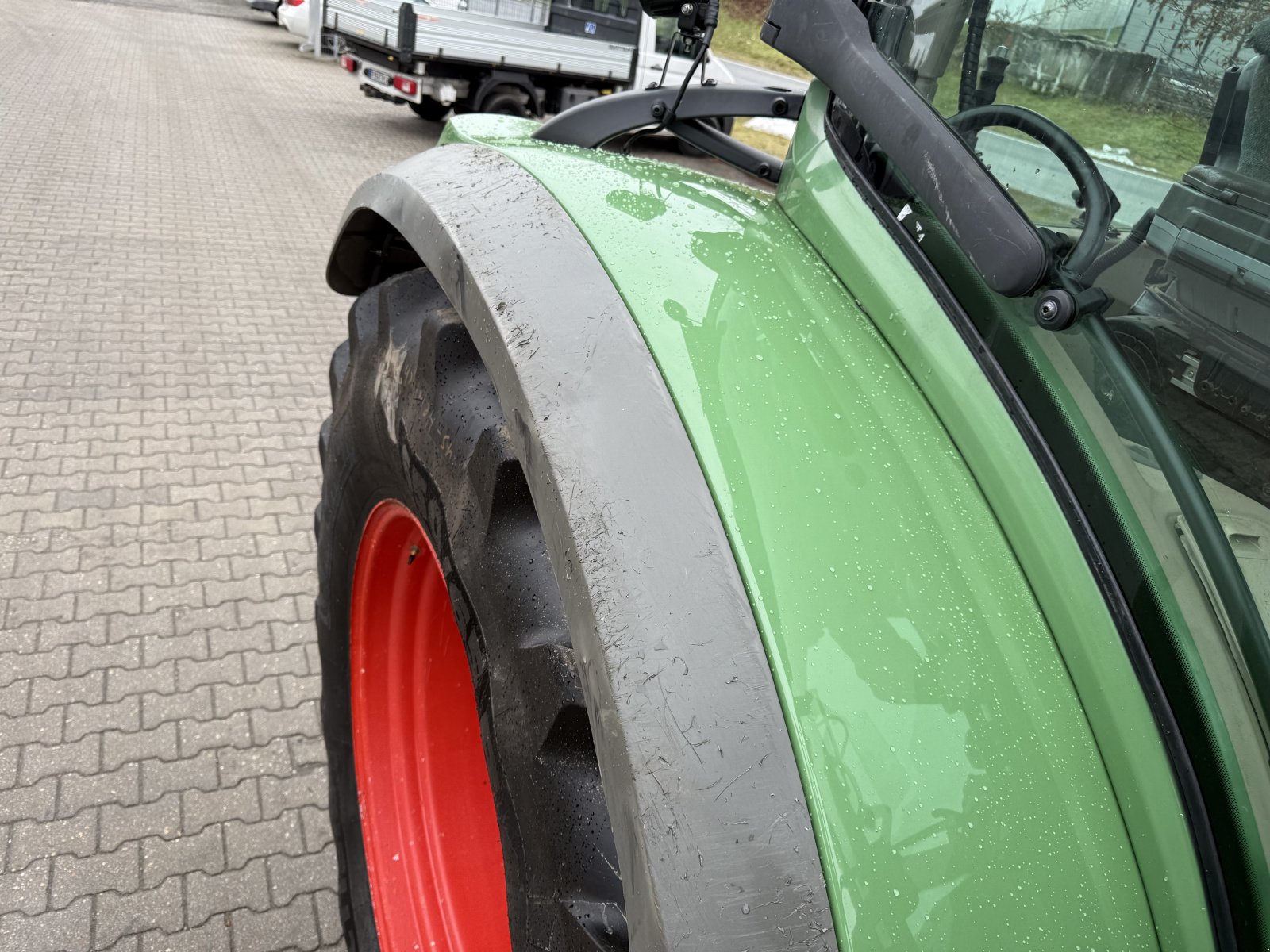 Traktor des Typs Fendt 724 Vario Profi Plus Unfall, Gebrauchtmaschine in Neureichenau (Bild 11)